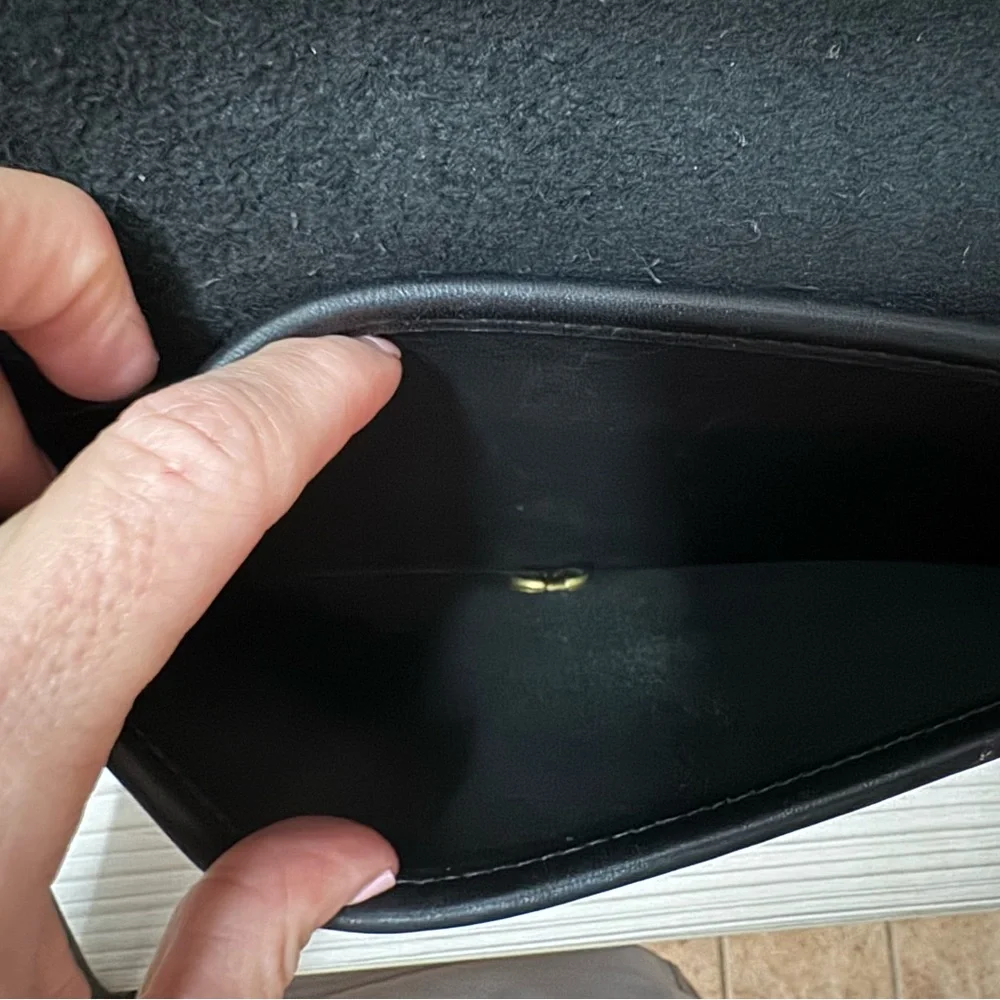 Coach Vintage Dinky Black Crossbody Bag with Gold Hardware - Picture 10 of 11